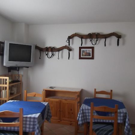 Sentiero Valinis Bed & Breakfast Fanna Exterior photo