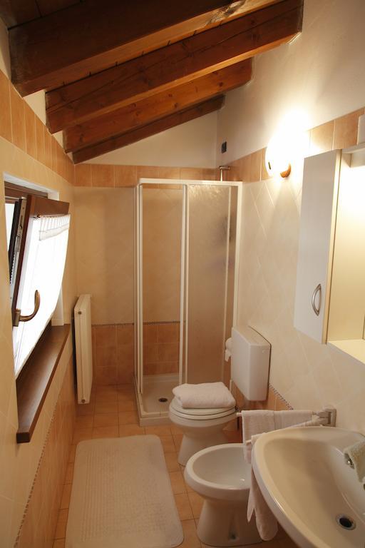 Sentiero Valinis Bed & Breakfast Fanna Room photo